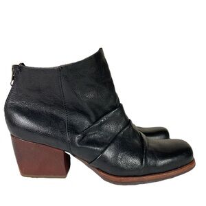 Kork-Ease Kissel Black Leather Ankle Boots Women’s 9.5